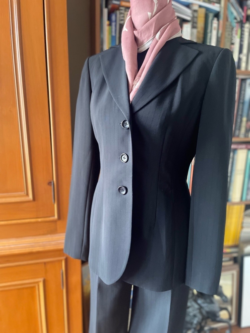Ann Taylor Black Fitted Jacket Size 0 Wide Leg Pants Size 2 - Picture 3 of 16